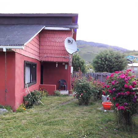 פוארטו גואדאל Hostal Y Cabanas Peumayen מראה חיצוני תמונה